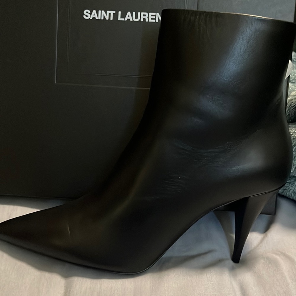 Brand new YSL Kiki ankle boots.